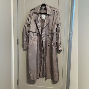 Elegant bronze Trench Coat
